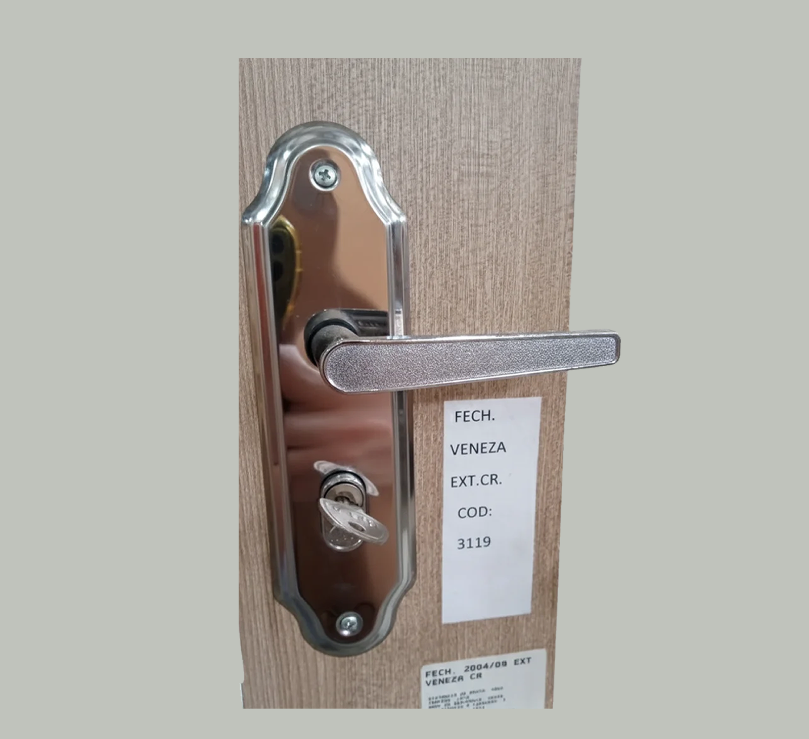 FECHADURA 2004/09 EXT VENEZA CR - COD: 3119